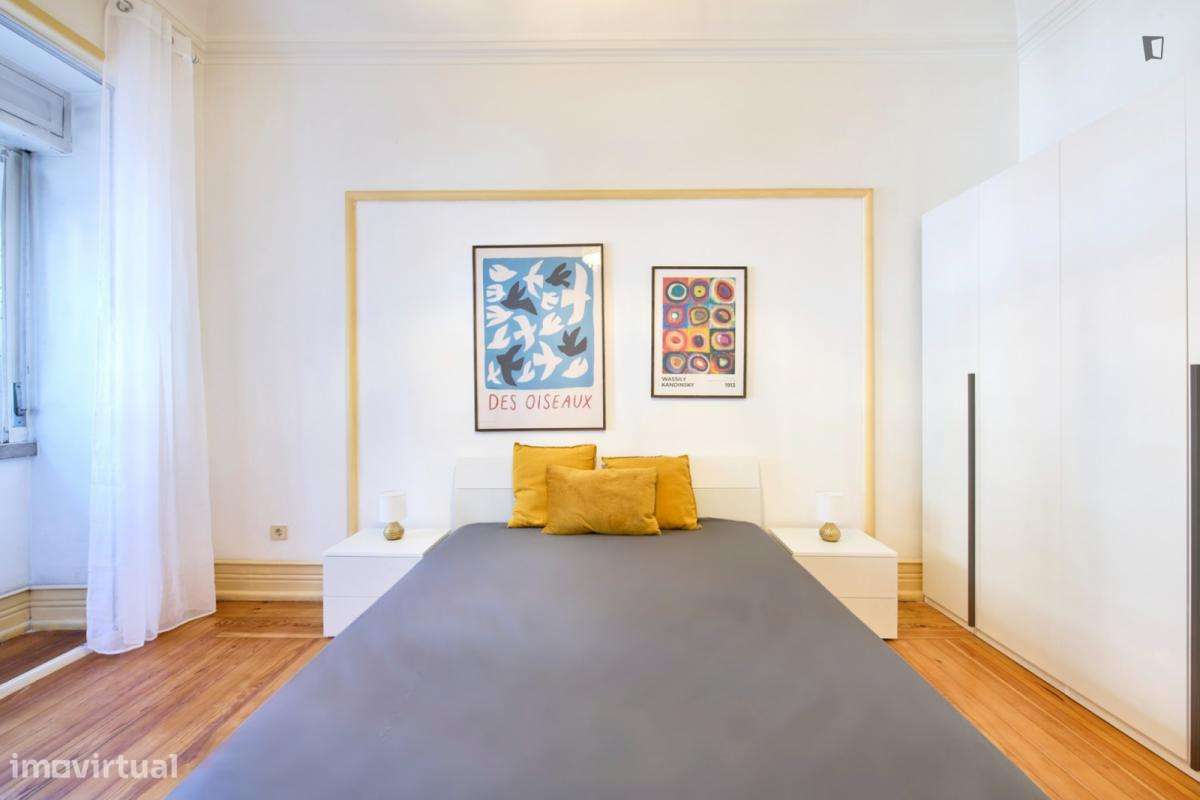 Quarto - localizado em Rato Lisbon - Grande imagem: 4/38