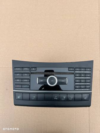 MERCEDES W207 E 212 RADIO ORUGUNAŁ - 2