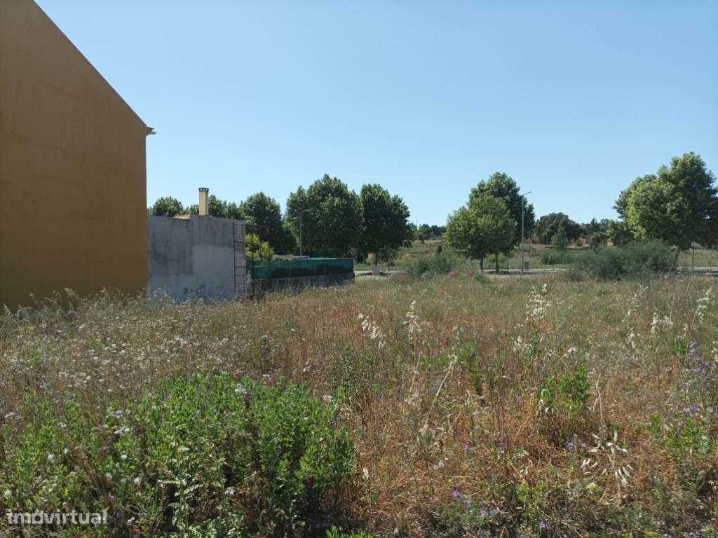 Terreno Urbano para construção, junto a Escola B 2,3 / Secundaria d... - Grande imagem: 4/11