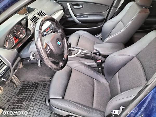 BMW Seria 1 120i Edition Sport - 9
