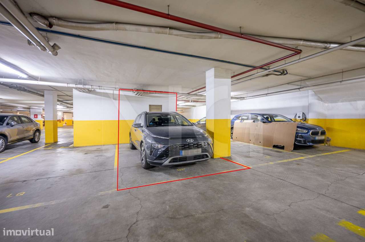 Penthouse T2 Matosinhos em Condomínio fechado com Garagem e Arrumos-39