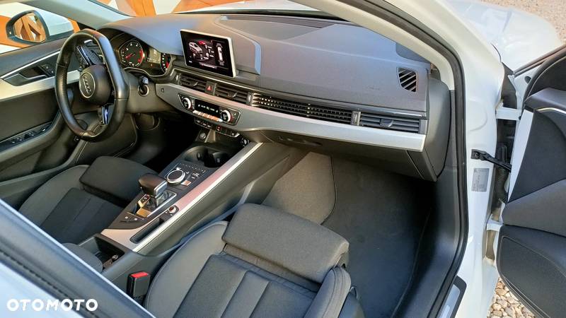 Audi A4 Avant 2.0 TDI ultra S tronic sport - 26