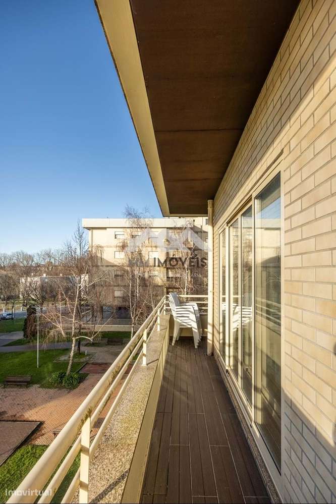 Apartamento T4 | Ramalde |2 suites | Jardim | Varanda | Garagem 2 viat - Grande imagem: 5/43