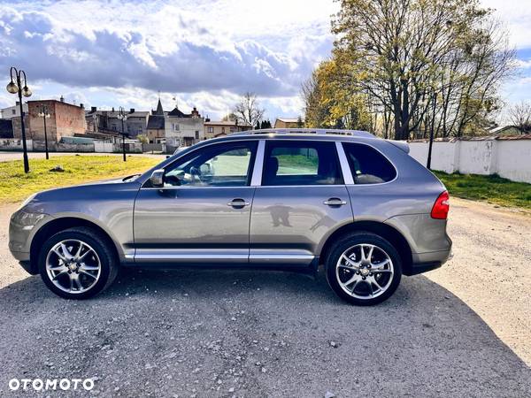 Porsche Cayenne - 3