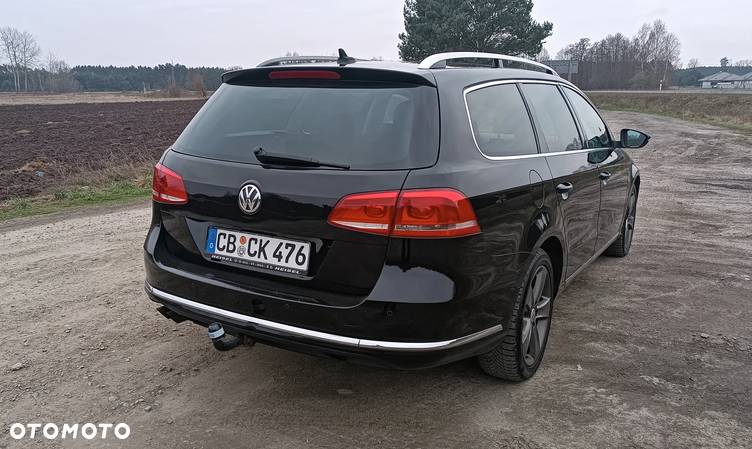 Volkswagen Passat 2.0 TDI Highline DSG - 9