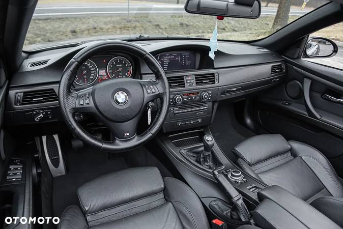 BMW Seria 3 325i - 27