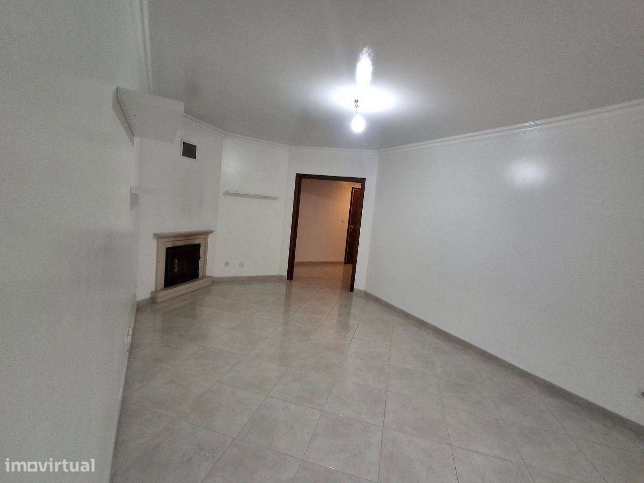 RD120 | T1 em São Marcos, cozinha equipada, excelentes áreas-5