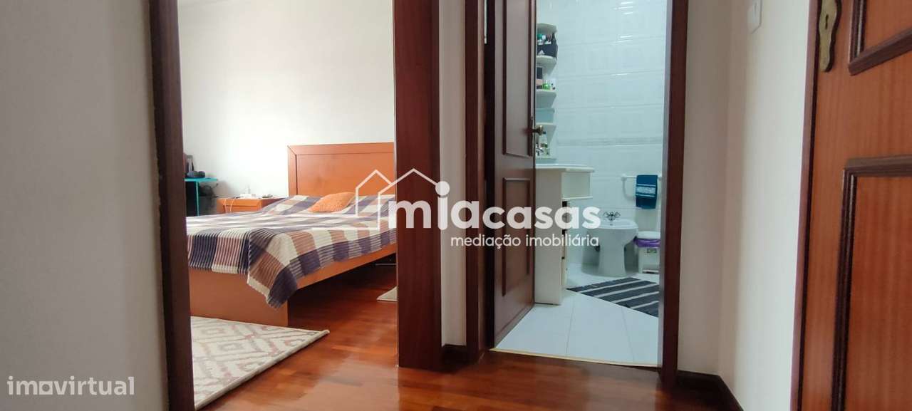 APARTAMENTO T3 DUPLEX - OIÃ-15
