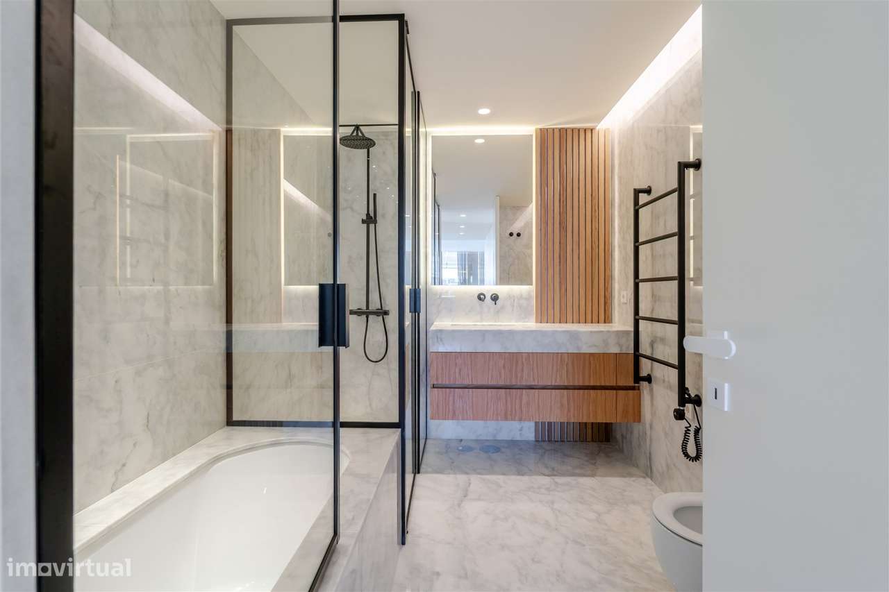 Penthouse T4+1 na Foz com piscina e Vista Mar-10
