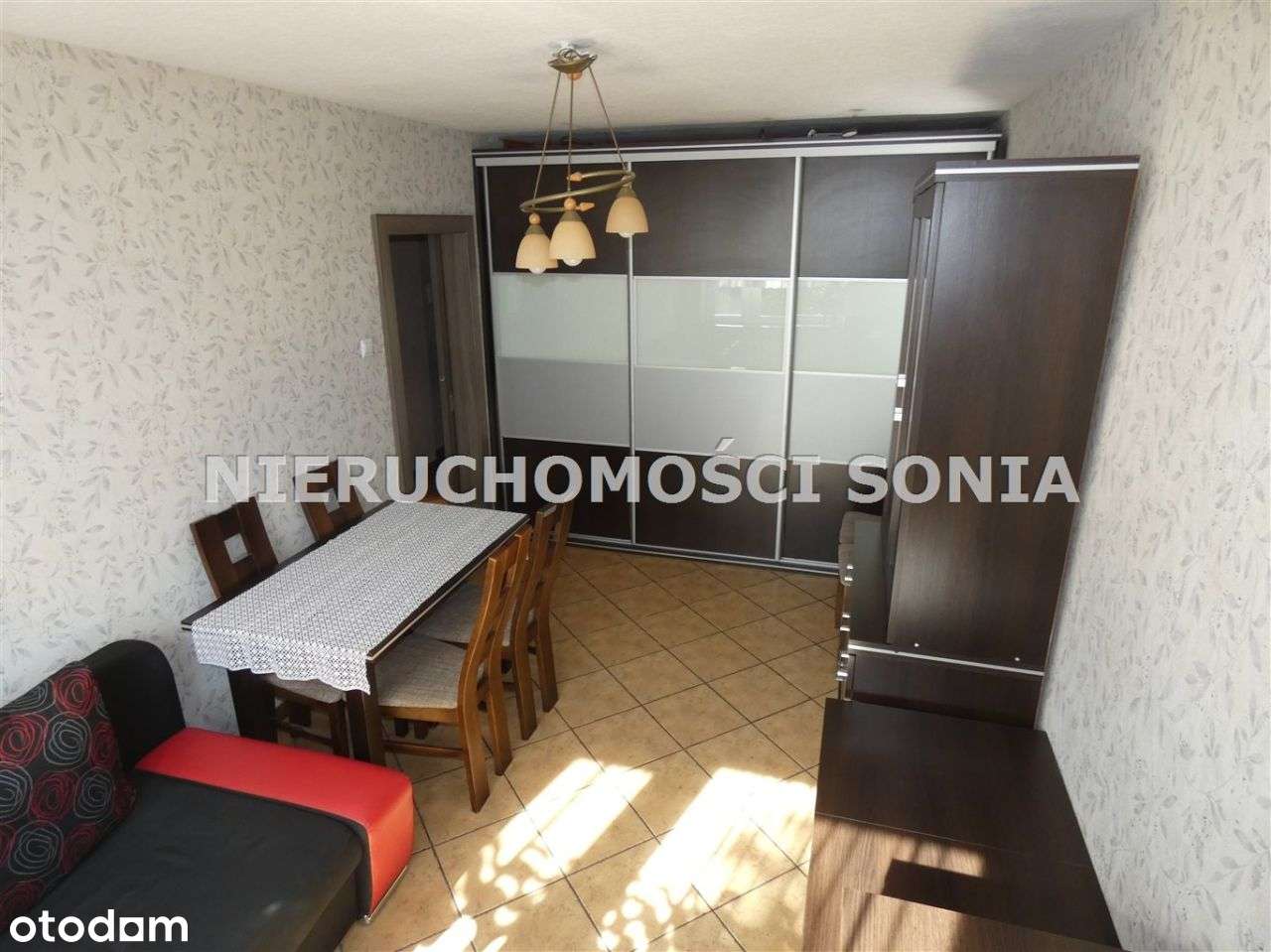 Dwa pokoje Bytków super lokalizacja - Pełny obrazek: 1/12