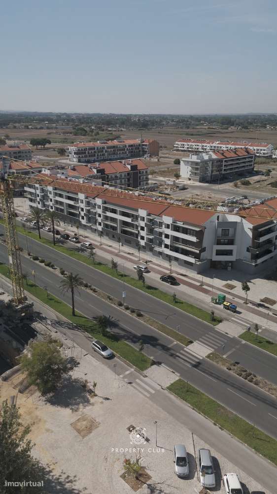 Apartamento T3 semi-novo na Urbanização Val Flores – Pinhal Novo-32