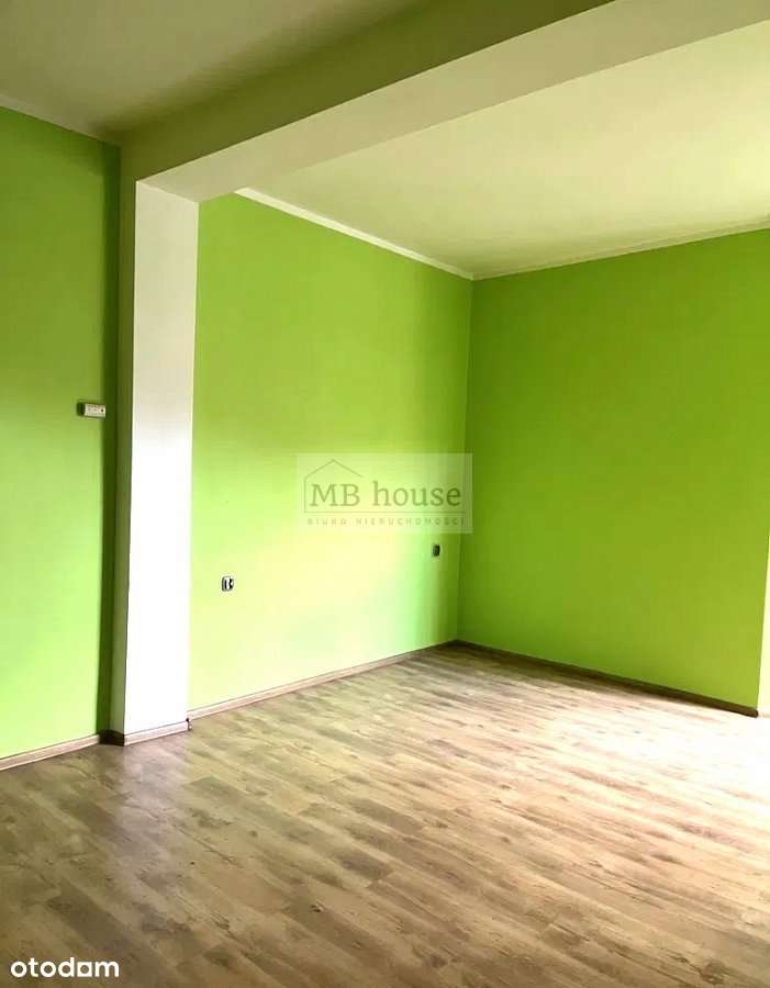 Mieszkanie 4-pokojowe z balkonem do remontu.-3