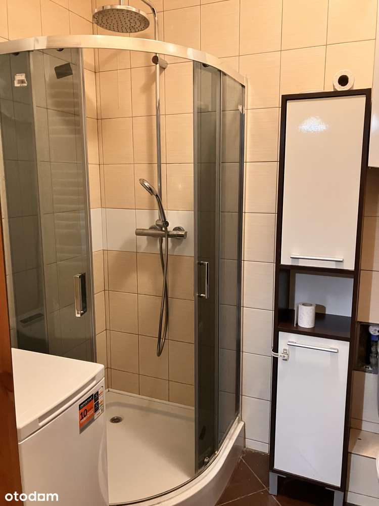 Dwupokojowe mieszkanie 57 m² – 2. piętro, w pełni umeblowane - Pełny obrazek: 3/4