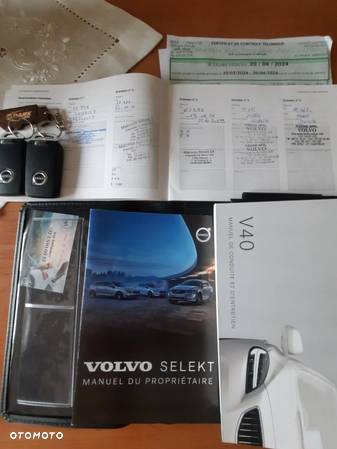 Volvo V40 D2 Drive-E Momentum - 16