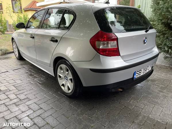 BMW Seria 1 118d - 8