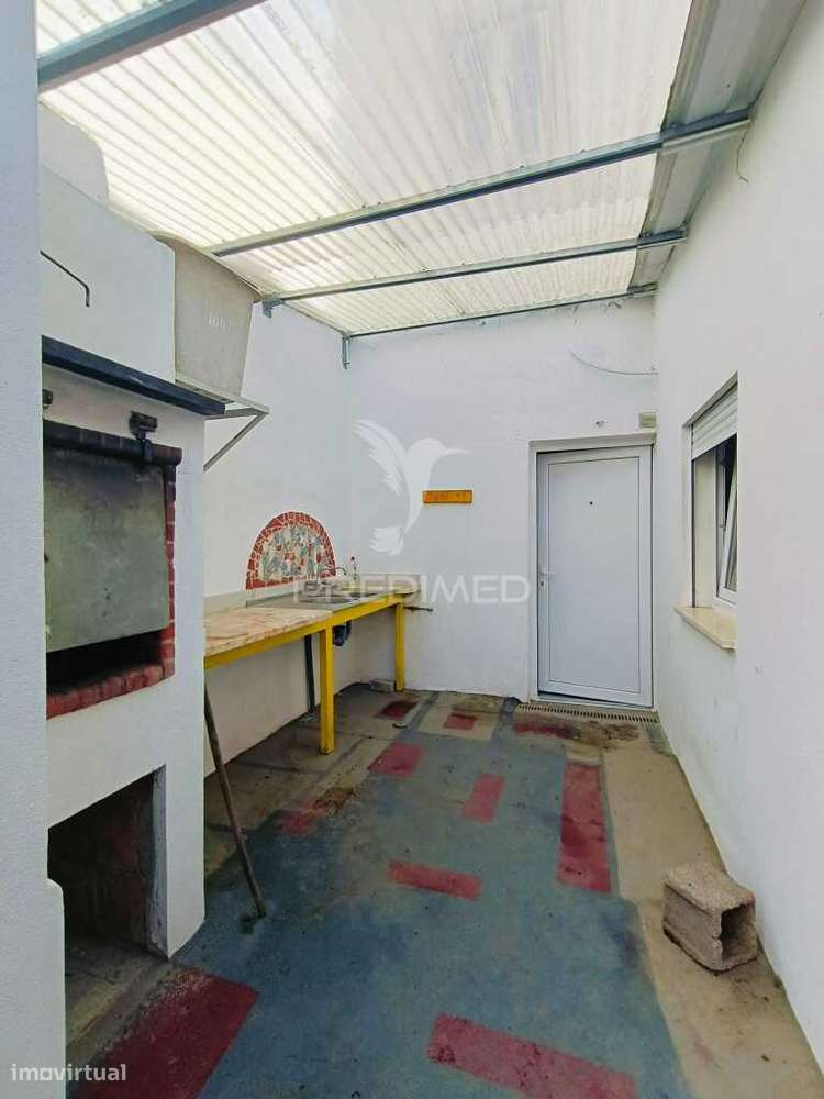 2 Moradias para restaurar. - Grande imagem: 3/19