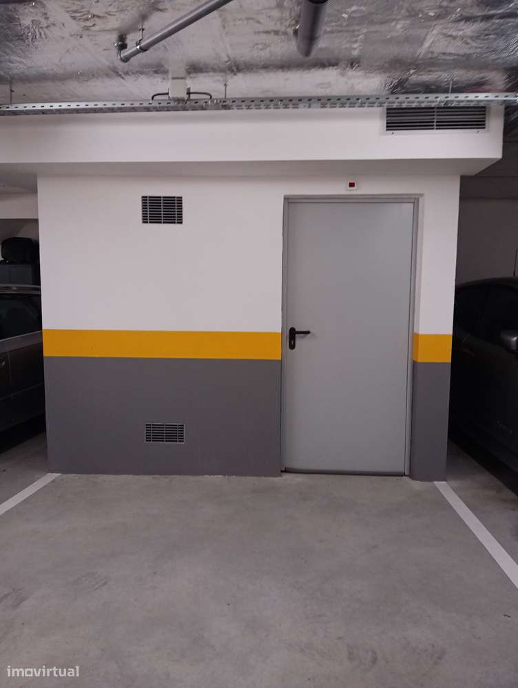 Apartamento T2 Novo com Varanda e Garagem-25
