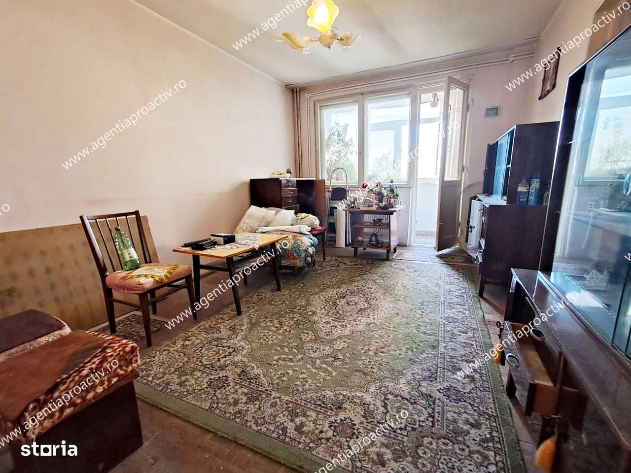 Apartament cu 2 camere, Micro 17, etaj 3! - Imagine principală: 2/8