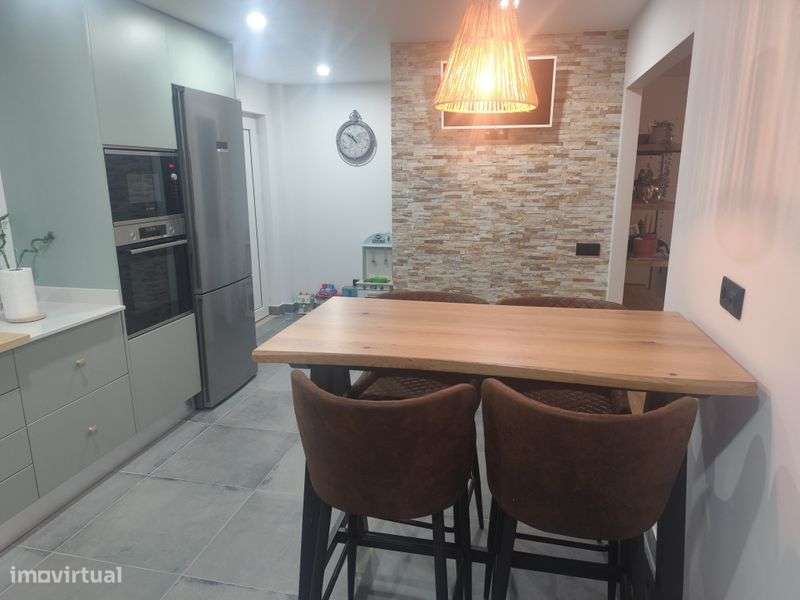 Alugo vivenda com piscina T5 - Grande imagem: 5/9