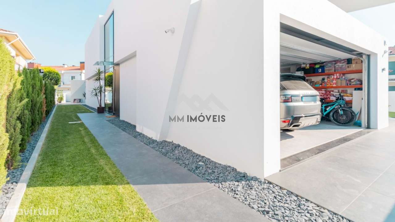 Moradia | T4 | Piscina | Maia-28