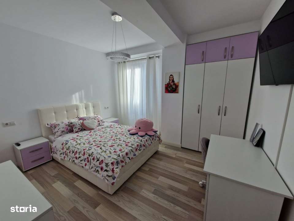 Apartament de 3 camere, decomandat, 76 mp., zona Calea Moldovei-2