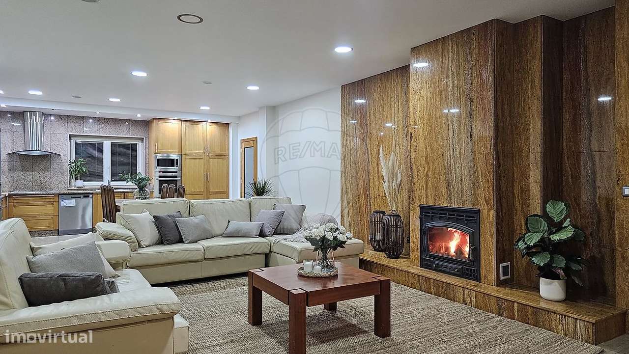 Moradia T5 para venda - Grande imagem: 2/36