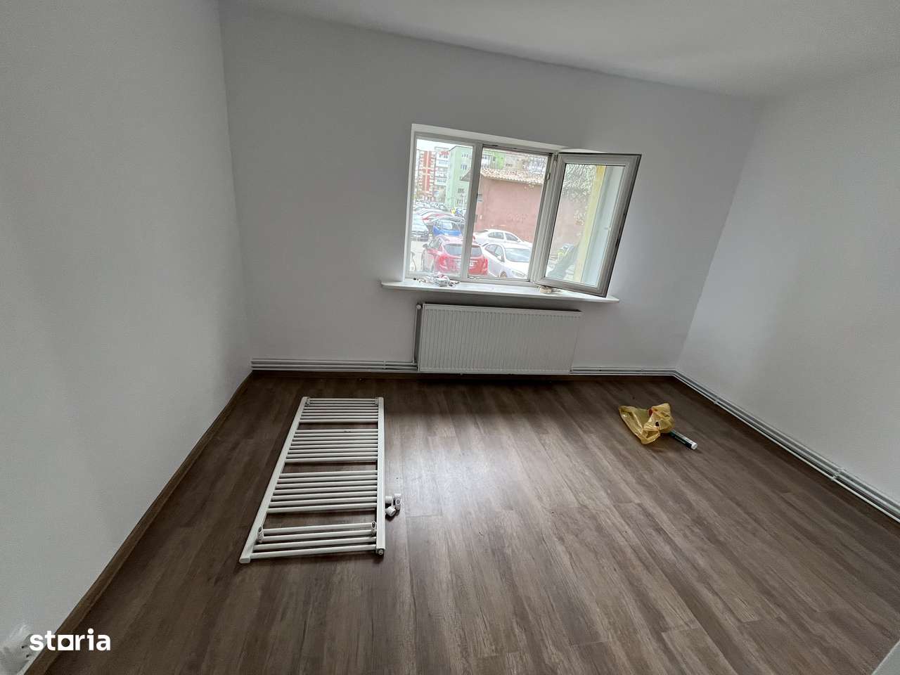 Apartament 2 camere, 1 Mai(Sara)-0