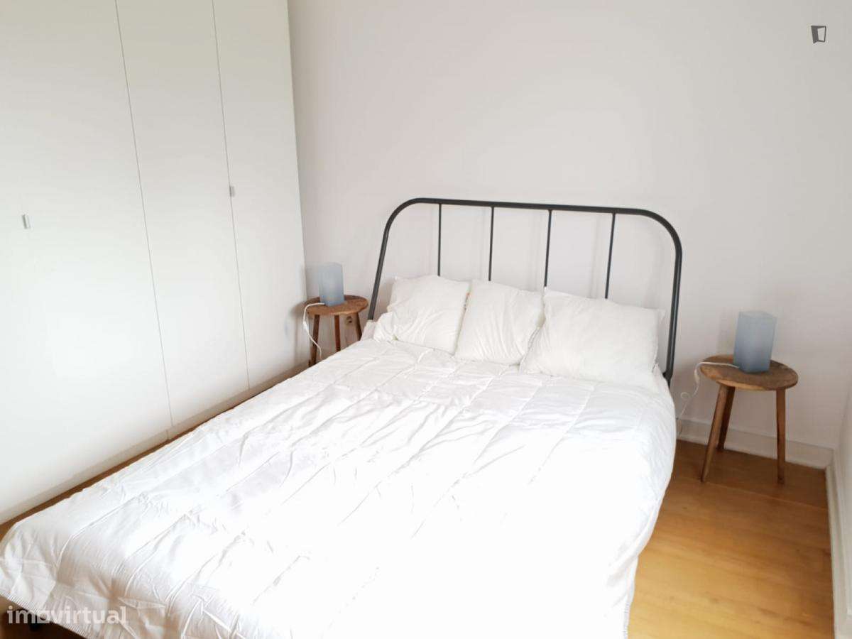 Quarto - localizado em São Bento Lisbon - Grande imagem: 4/10