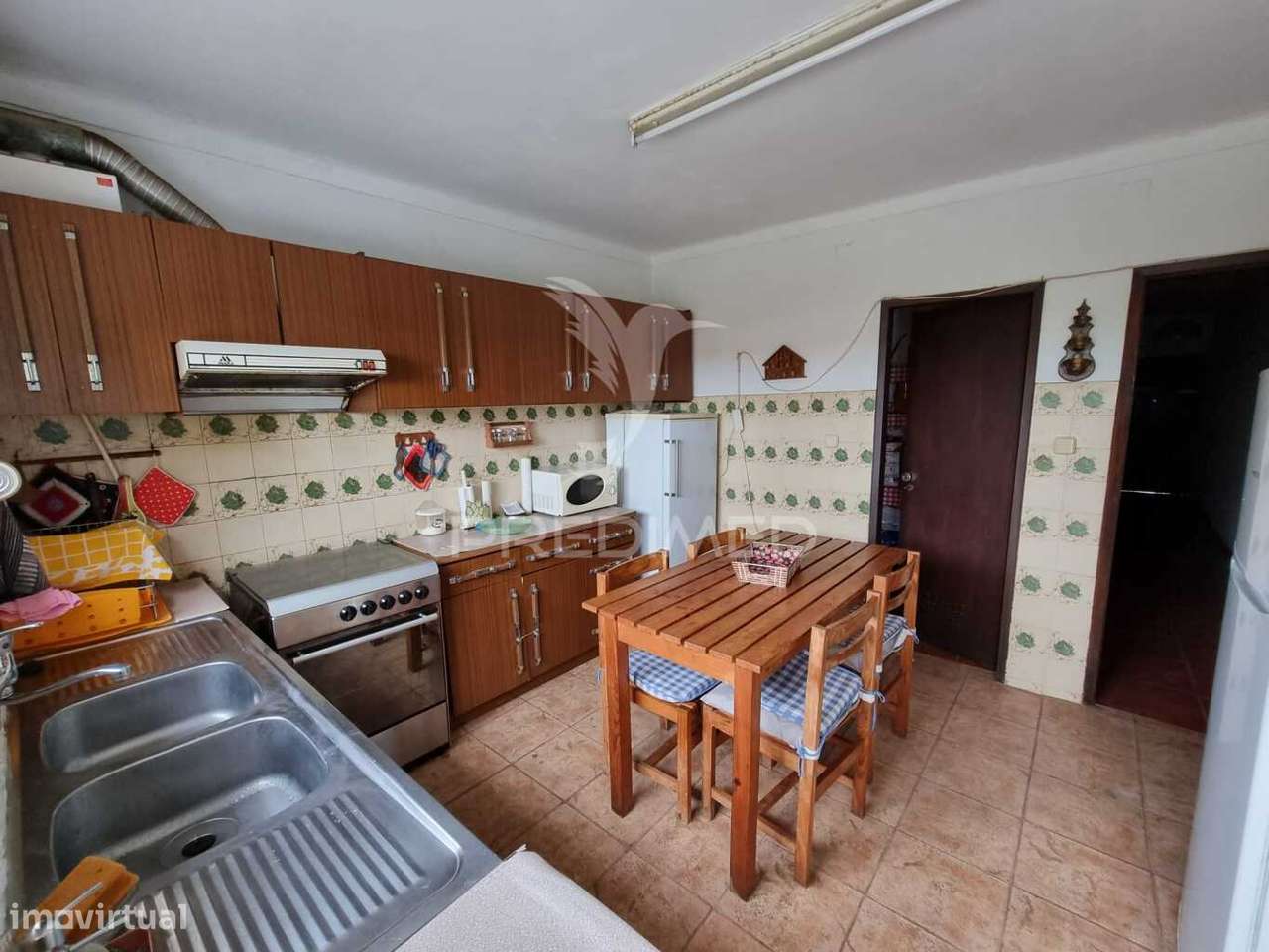 2 Moradias com terreno e anexos - Grande imagem: 4/22