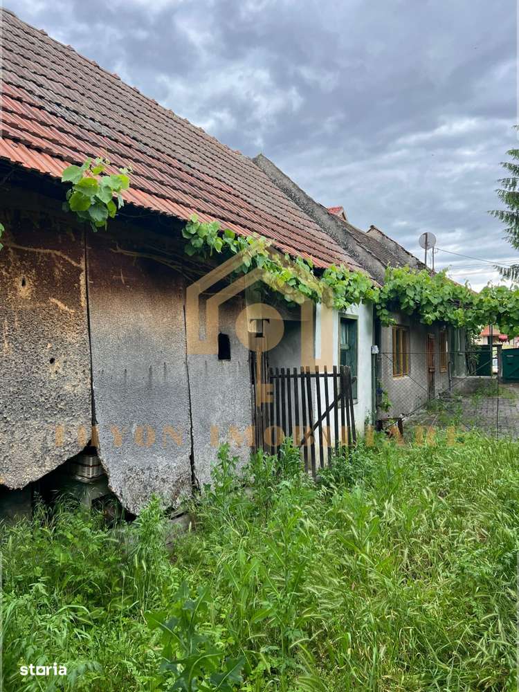 Casă de vânzare în Petrești, Sebeș – teren generos 1961 mp-17