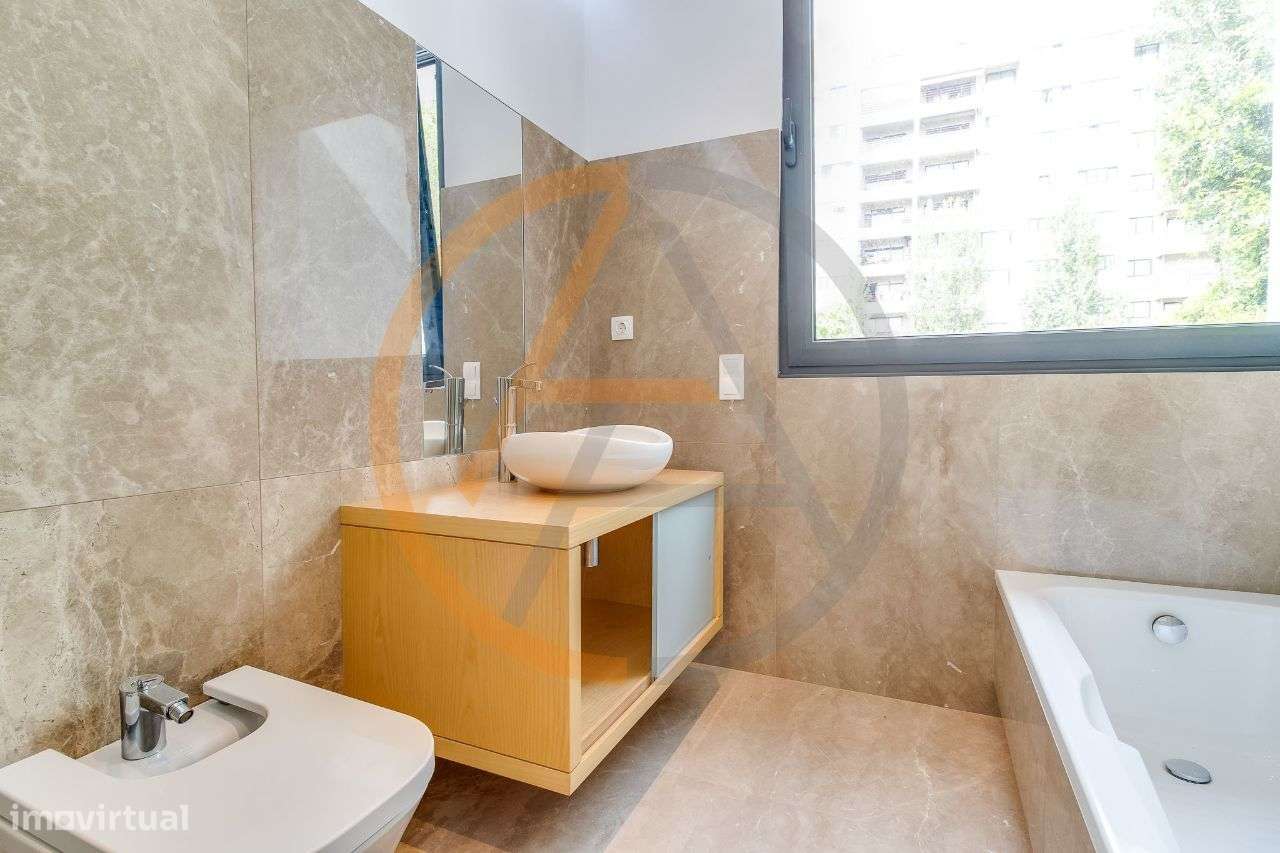 Moradia T4 Nova com Piscina | Foz do Douro-33