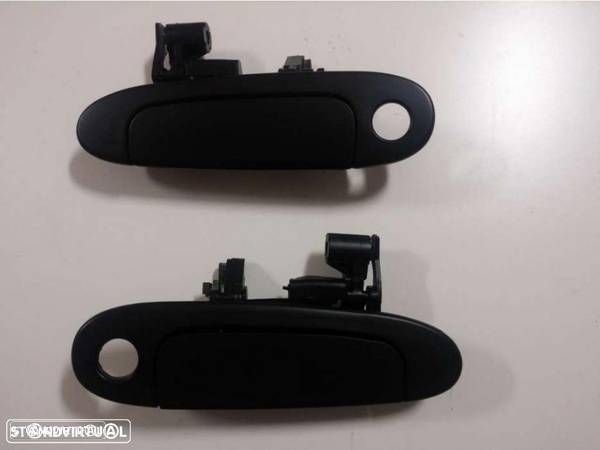 Puxador muleta exterior porta toyota yaris 1998/2005(nova) - 1