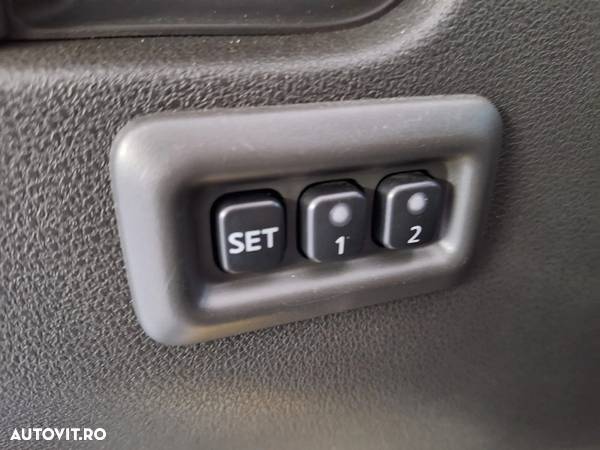 Nissan Pathfinder 3.0 dCi V6 All Mode 4X4 LE Aut. - 19