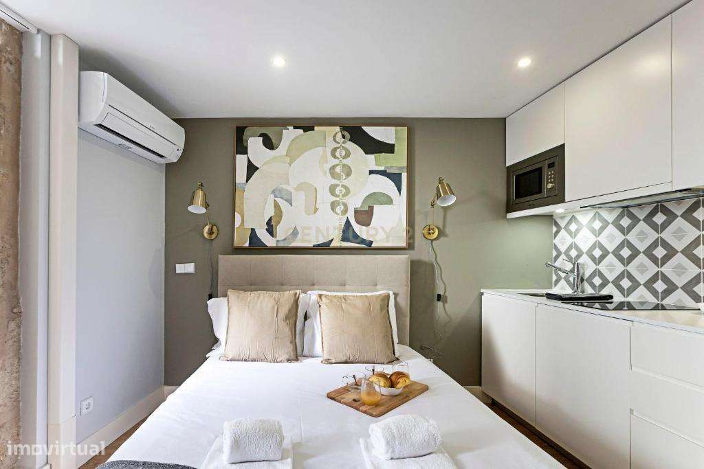 Prédio totalmente reabilitado com 5 apartamentos T0, no Centro Históri-17