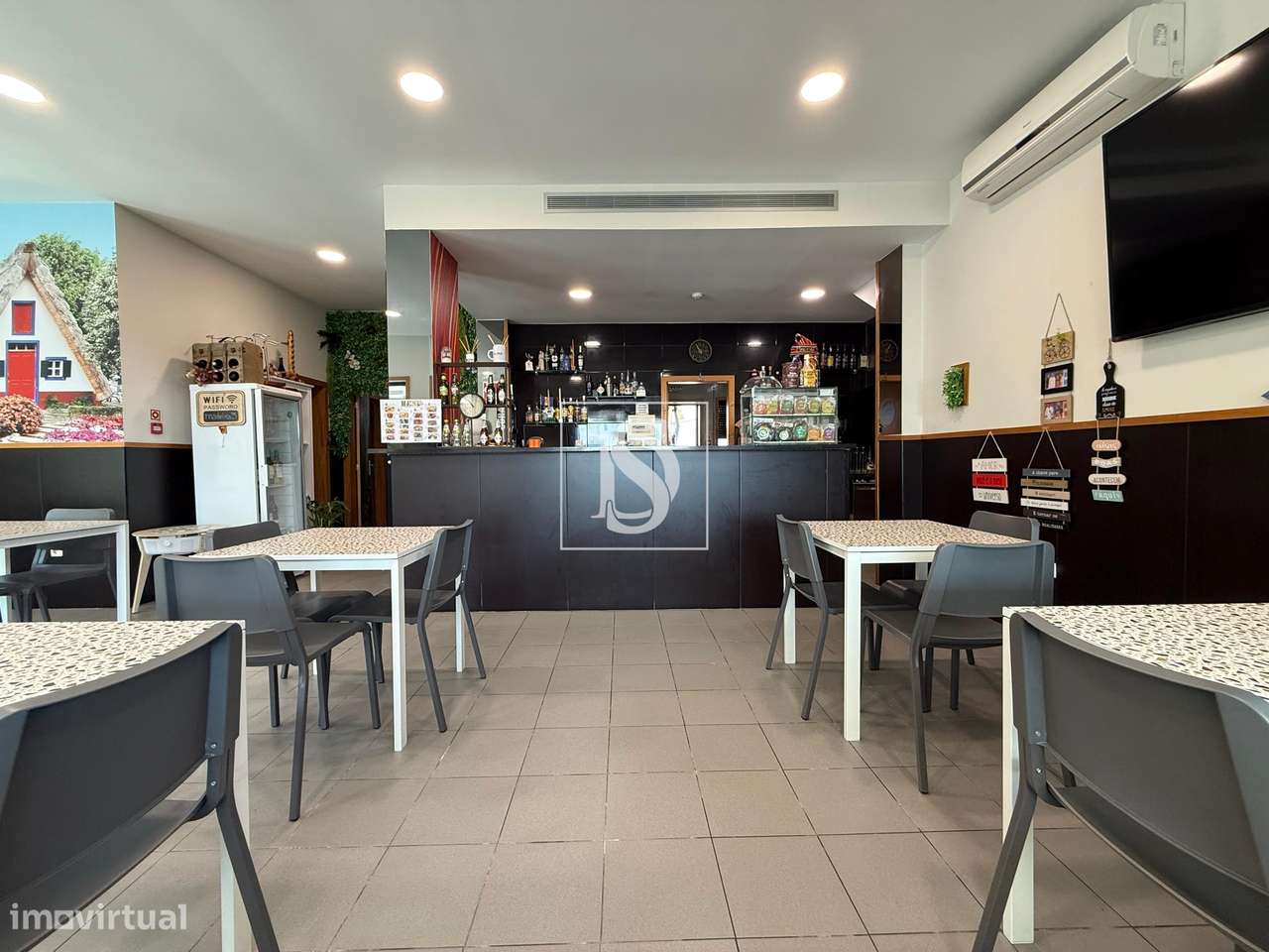 Moradia T3 + Espaço Comercial-5