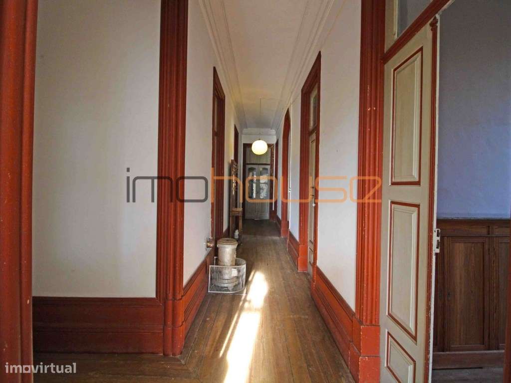 Casa senhorial do século XIX ( Zona Espaço Central II)-21