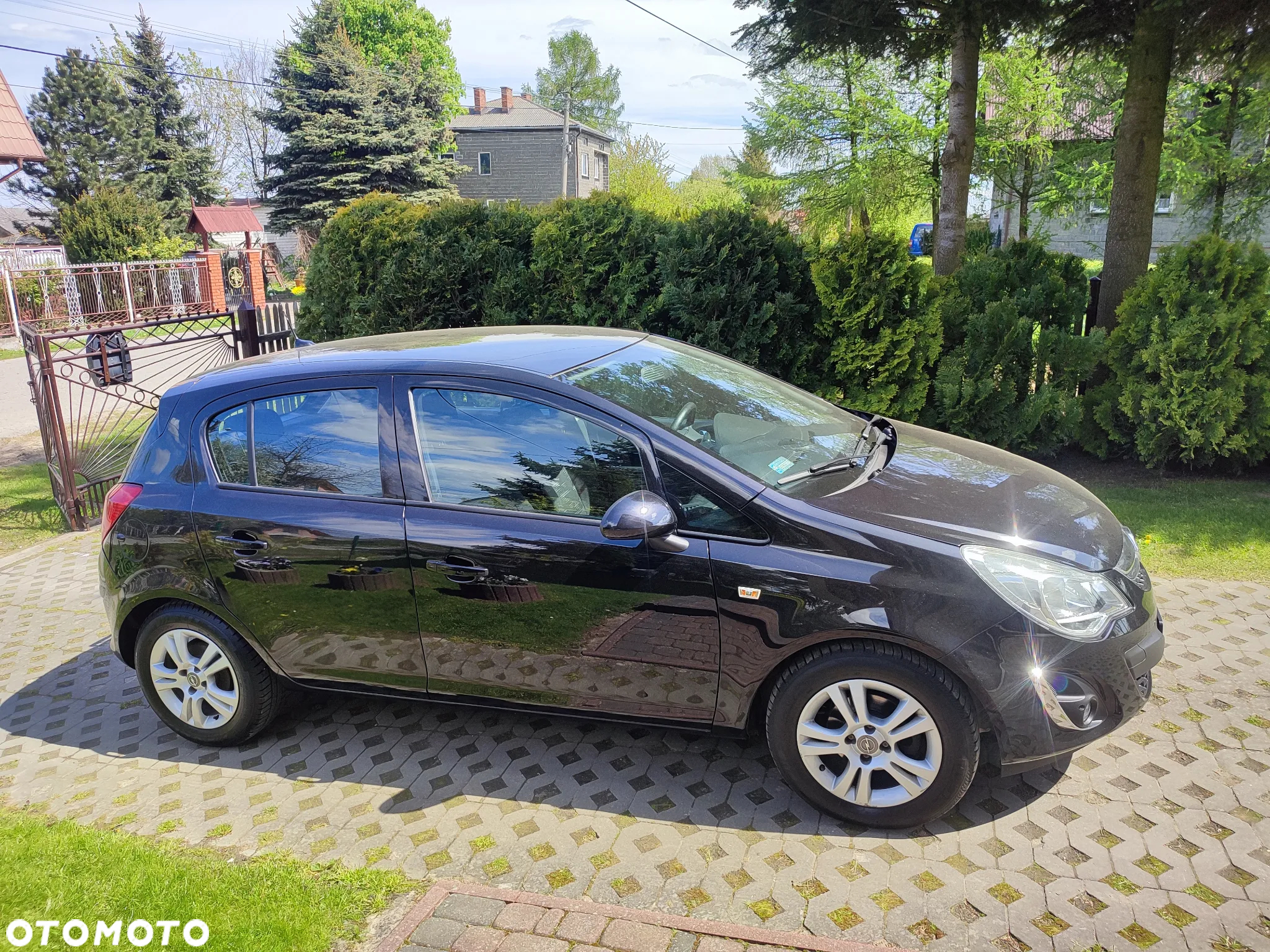 Opel Corsa 1.2 16V Essentia - 12