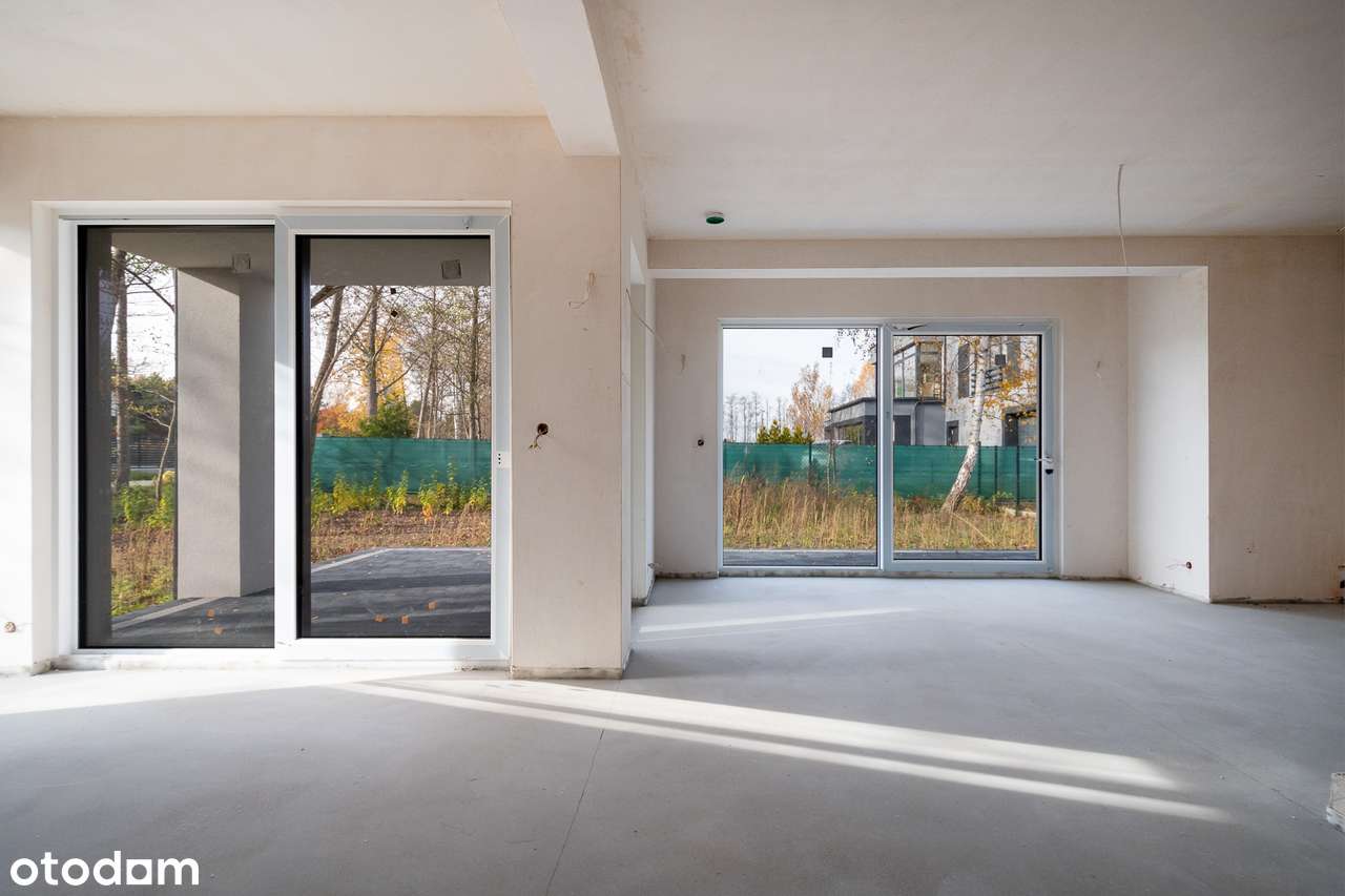 Duży bliźniak łączony 2-stan. garażem, niedaleko szkoła oraz trasy S7-5