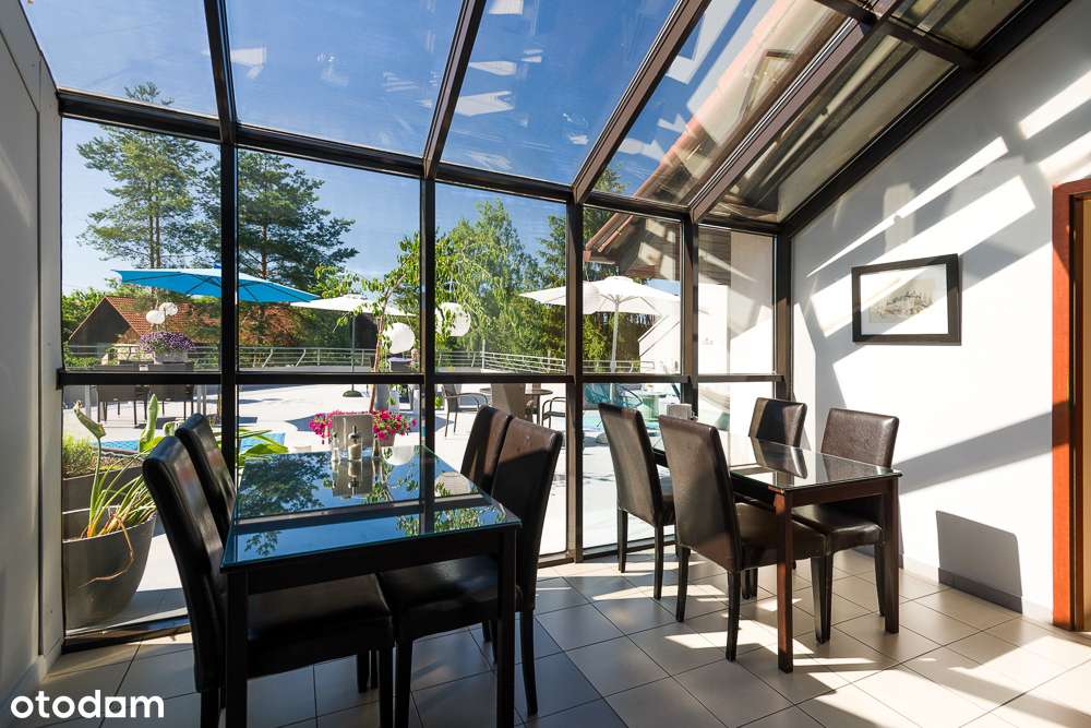 Willa z basenem i ogrodem w prestiżowej dzielnicy-8