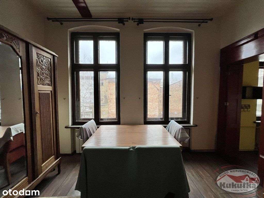 Nieruchomość inwestycyjna w ścisłym centrum-3 lokale z KW-10