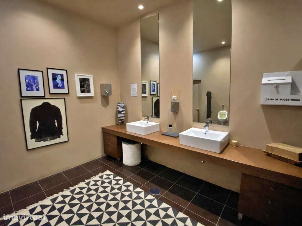 Armazém moderno com excelente localização-12