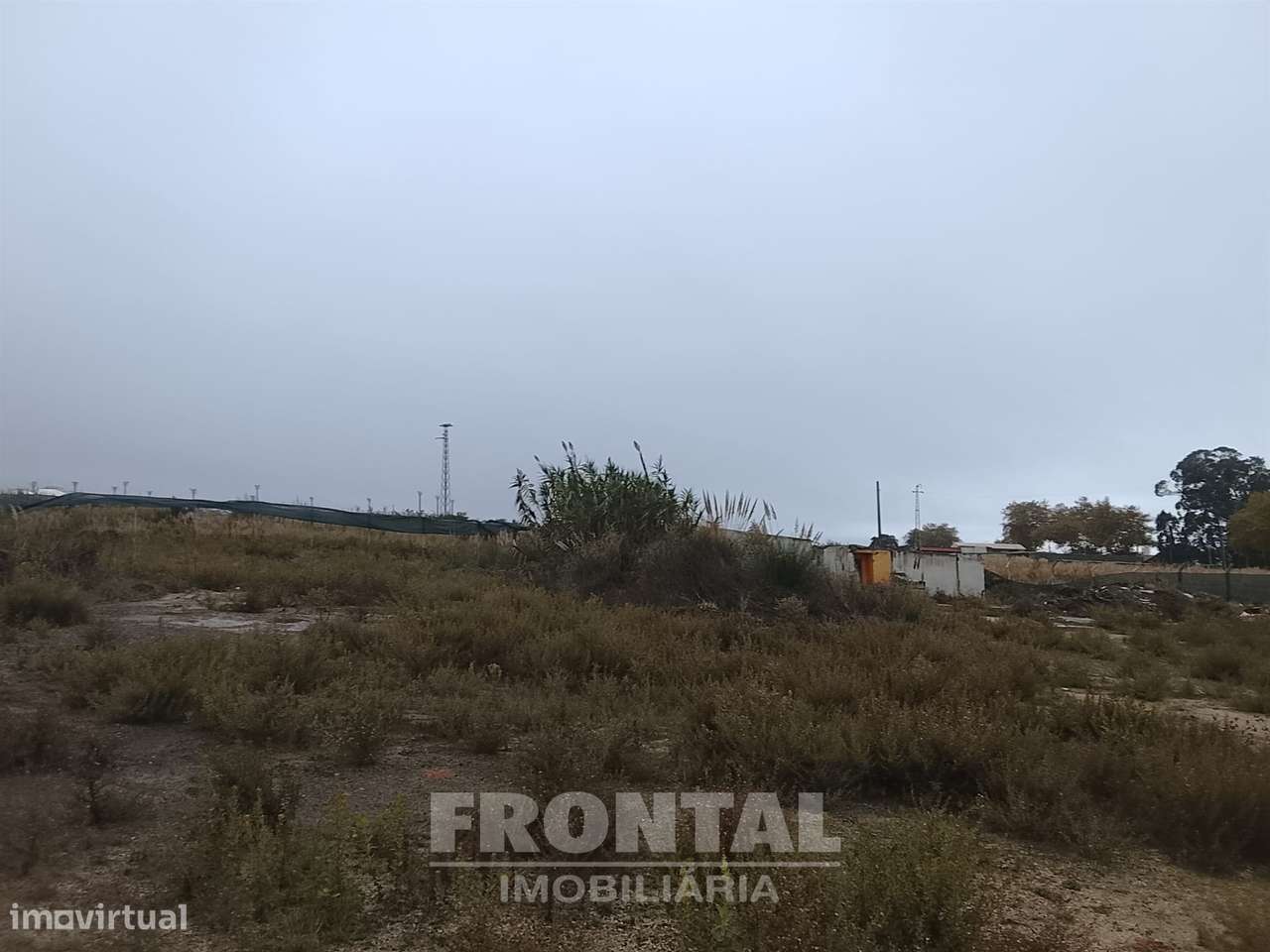 Terreno Industrial Plano – 7.200 m² | Perto do porto de Leixões | Zona-21