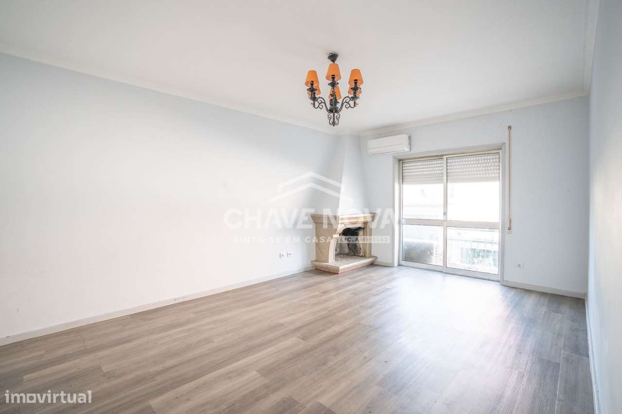 Apartamento T2 Varandas e Garagem Box – Águas Santas-7