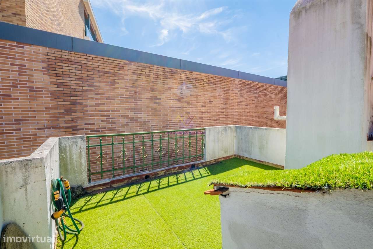 T1 duplex com Terraço em Alcântara - Grande imagem: 4/38