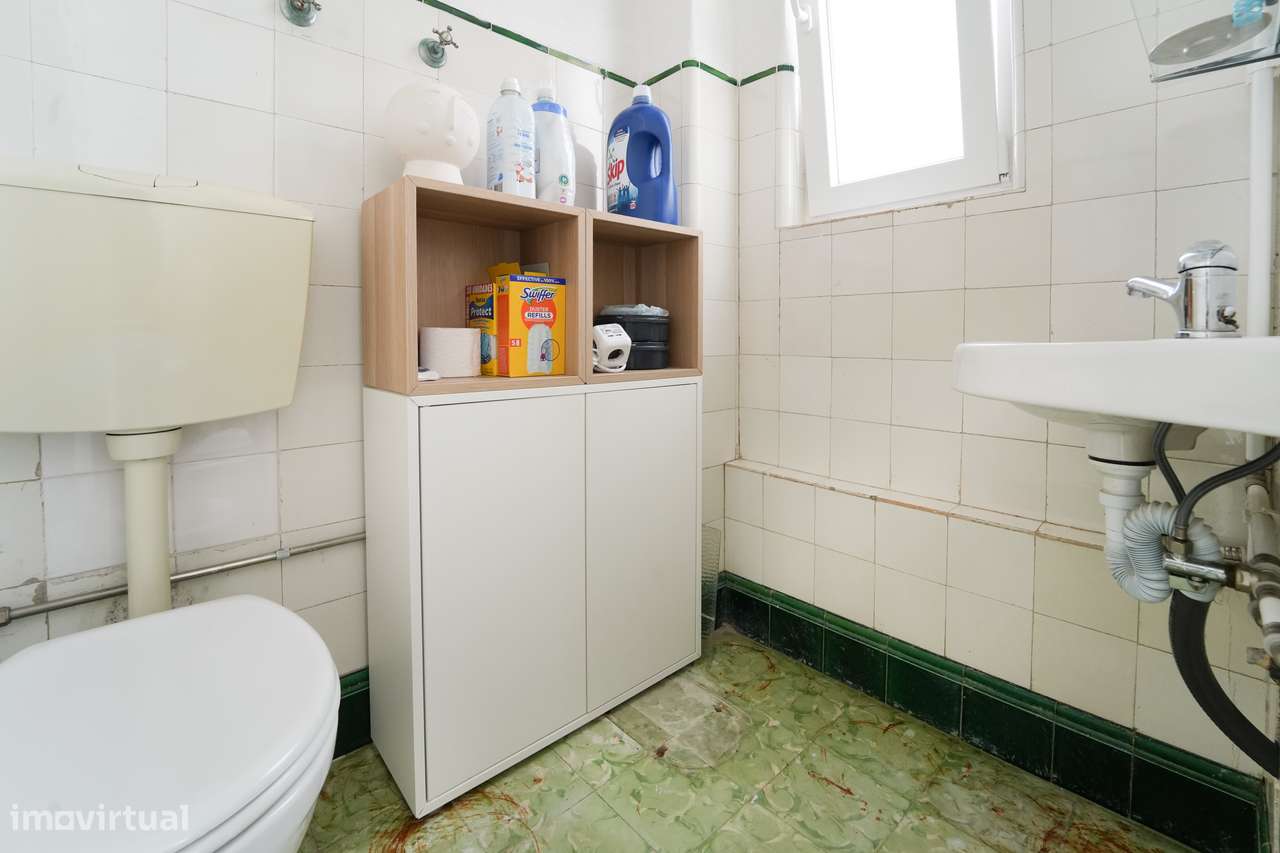 Apartamento T5 para venda na Rua Trindade Coelho Coimbra-27