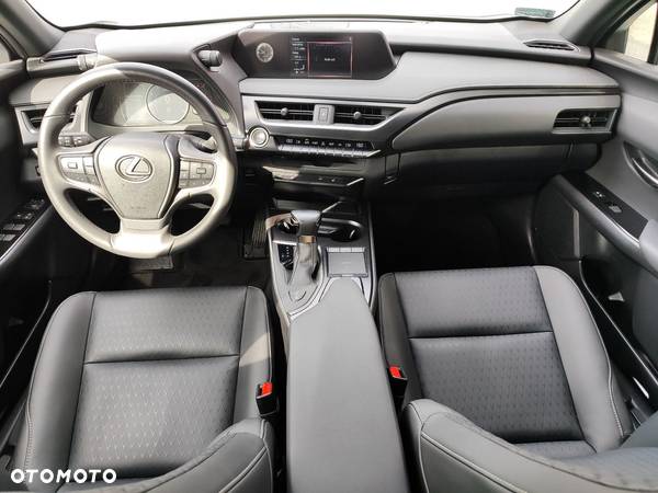 Lexus UX 200 GPF F Impression 2WD - 2