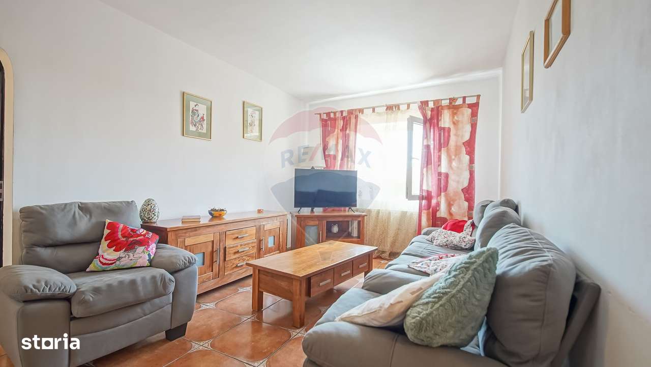 De vanzare 4 camere Racadau-zona Parcul Trandafirilor-16