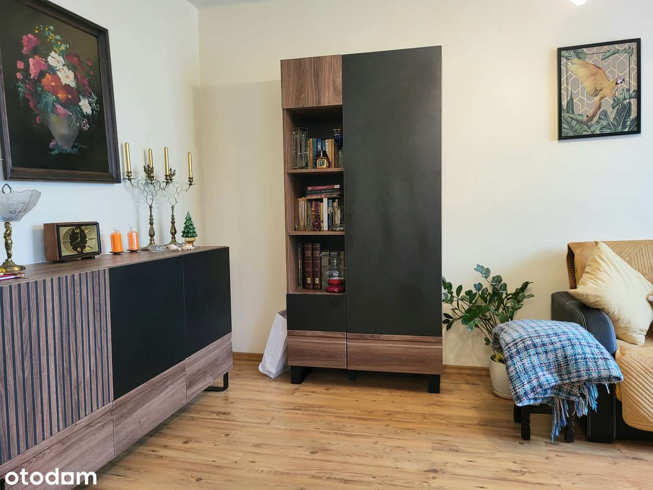 2 piętro, niski blok z 1990 roku, balkon-2