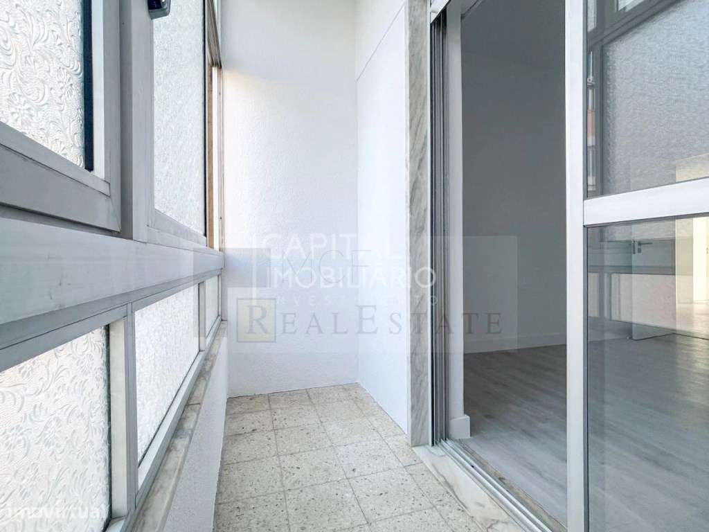 Apartamento T3 totalmente renovado em Setúbal-6