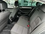 Volkswagen Passat 2.0 TDI Comfortline - 9